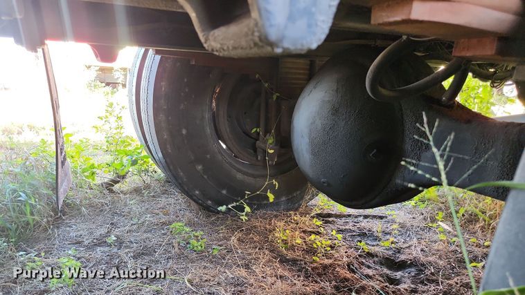 image for item DI6269 2004 Freightliner Business Class M2  refrigerated truck