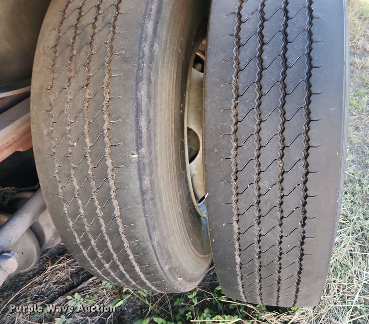 image for item DI6269 2004 Freightliner Business Class M2  refrigerated truck