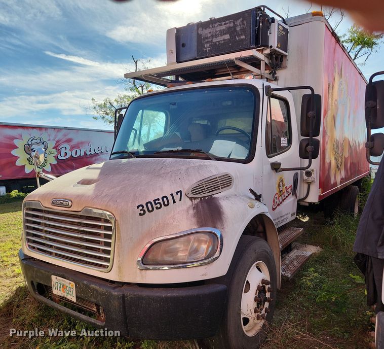 image for item DI6270 2005 Freightliner M2 106  box truck