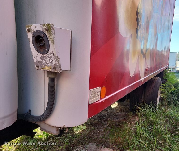 image for item DI6270 2005 Freightliner M2 106  box truck