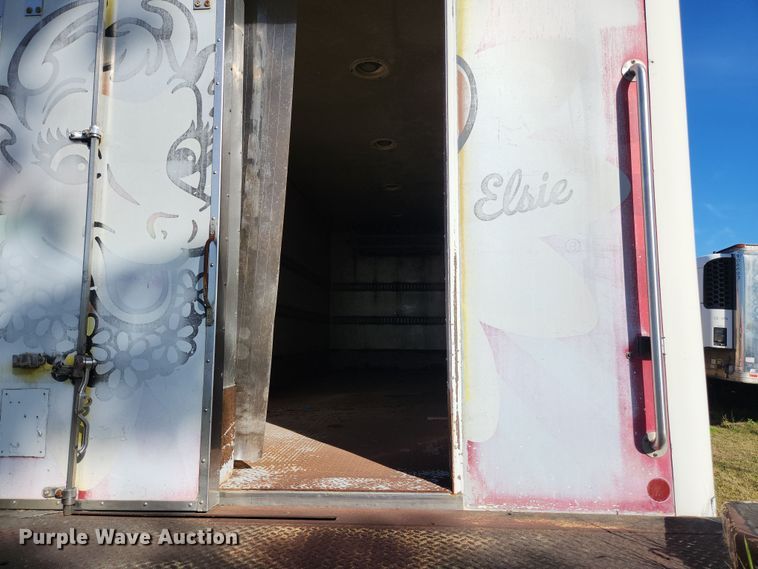 image for item DI6270 2005 Freightliner M2 106  box truck