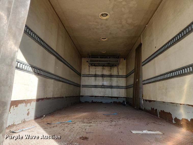 image for item DI6270 2005 Freightliner M2 106  box truck