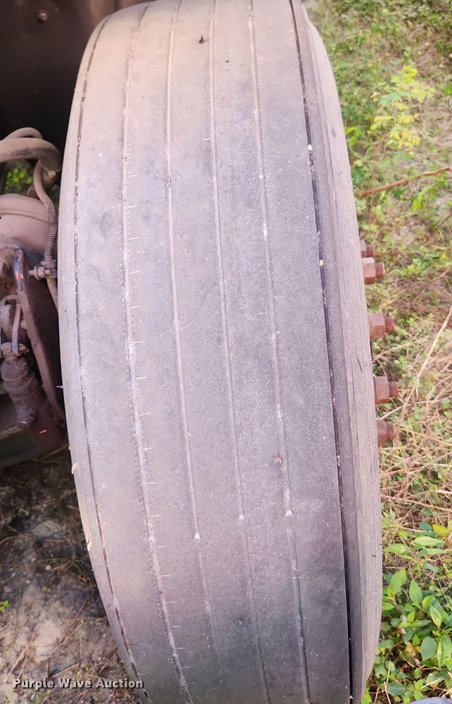 image for item DI6270 2005 Freightliner M2 106  box truck