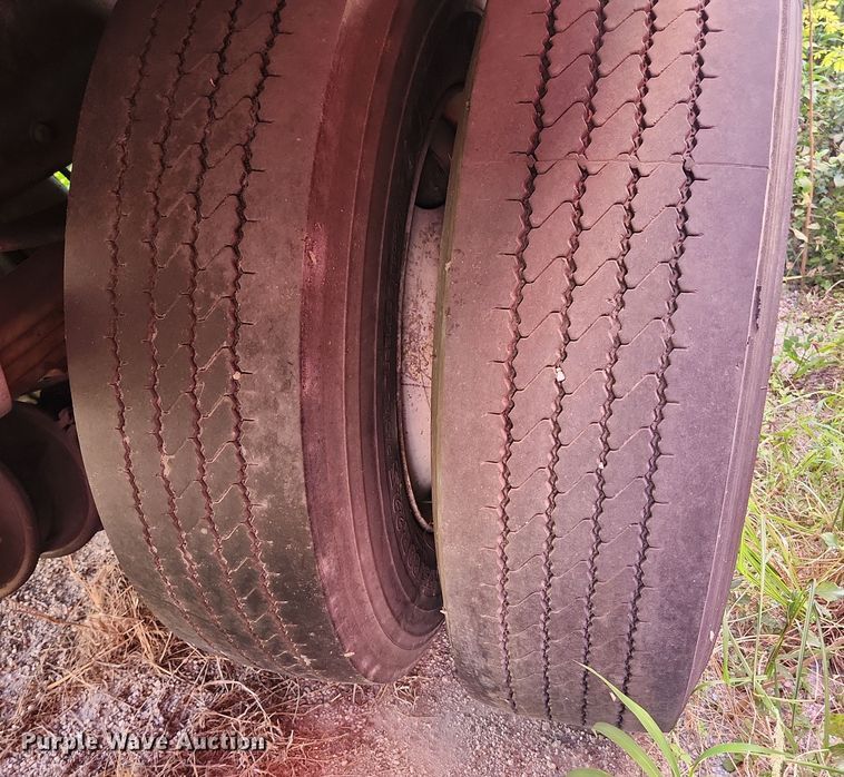 image for item DI6270 2005 Freightliner M2 106  box truck