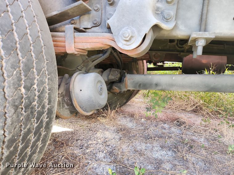 image for item DI6270 2005 Freightliner M2 106  box truck