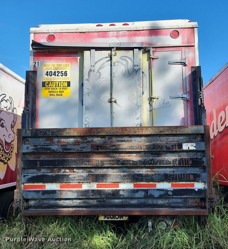 image for item DI6271 2004 Freightliner Business Class M2  refrigerated truck