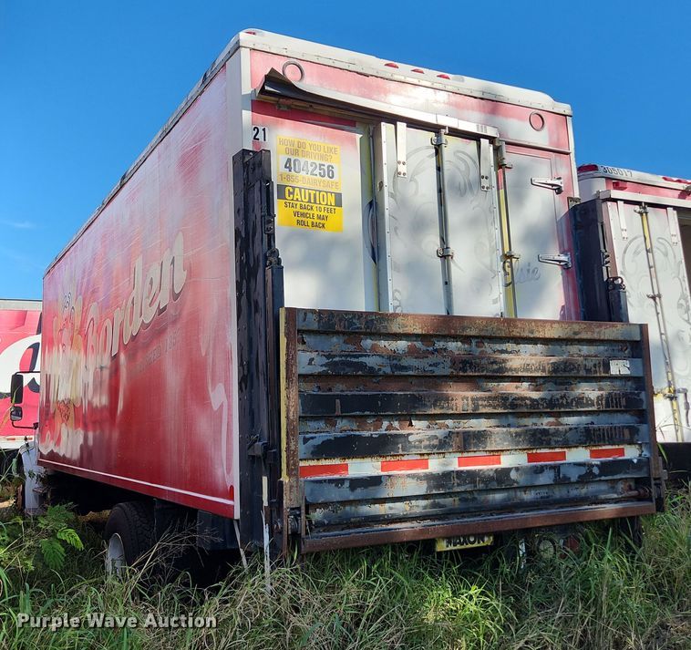 image for item DI6271 2004 Freightliner Business Class M2  refrigerated truck