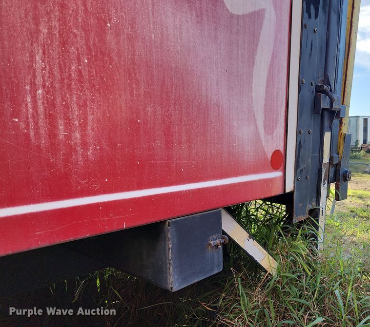 image for item DI6271 2004 Freightliner Business Class M2  refrigerated truck