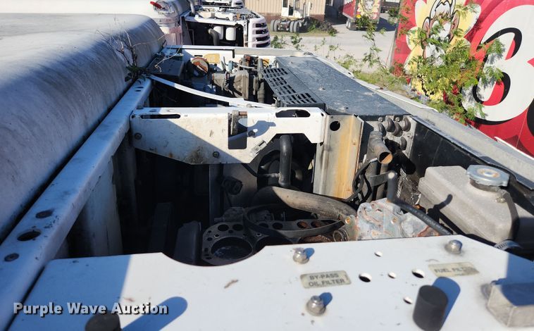 image for item DI6271 2004 Freightliner Business Class M2  refrigerated truck