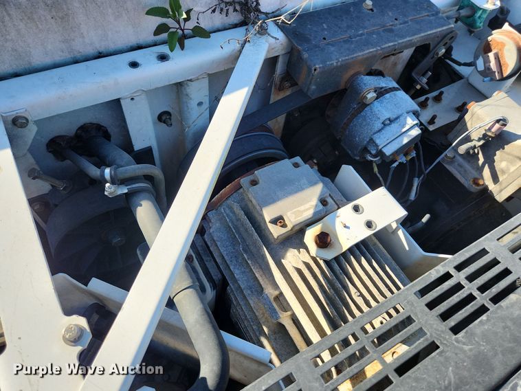 image for item DI6271 2004 Freightliner Business Class M2  refrigerated truck