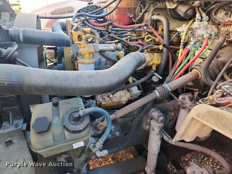 image for item DI6271 2004 Freightliner Business Class M2  refrigerated truck