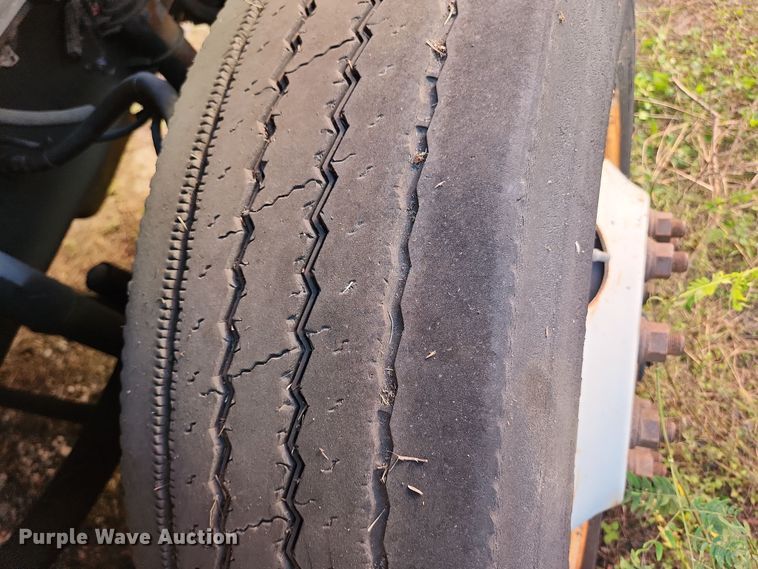 image for item DI6271 2004 Freightliner Business Class M2  refrigerated truck