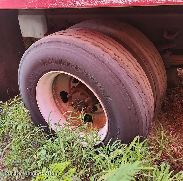 image for item DI6271 2004 Freightliner Business Class M2  refrigerated truck