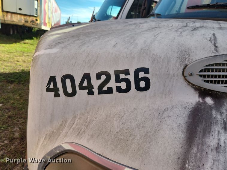 image for item DI6271 2004 Freightliner Business Class M2  refrigerated truck