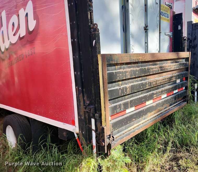 image for item DI6272 2004 Freightliner Business Class M2  refrigerated truck