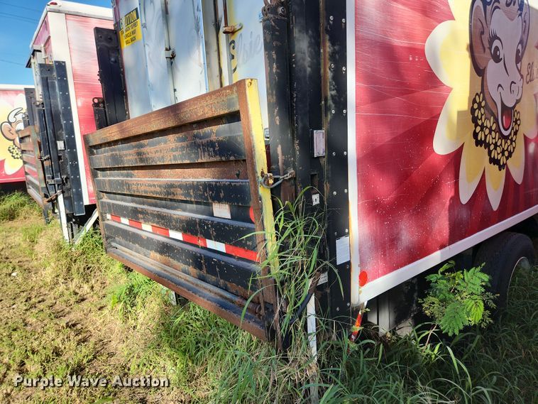 image for item DI6272 2004 Freightliner Business Class M2  refrigerated truck