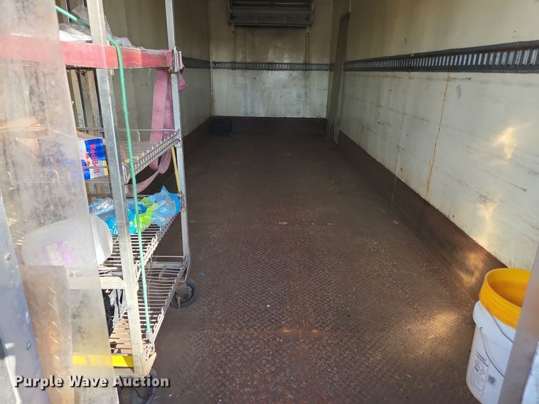 image for item DI6272 2004 Freightliner Business Class M2  refrigerated truck