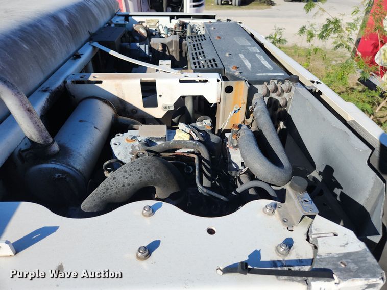 image for item DI6272 2004 Freightliner Business Class M2  refrigerated truck