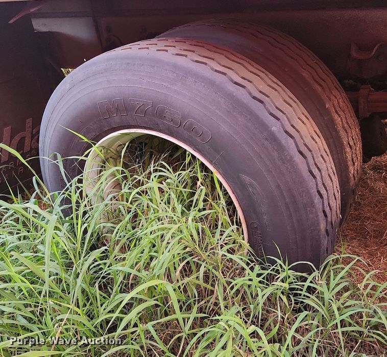 image for item DI6272 2004 Freightliner Business Class M2  refrigerated truck