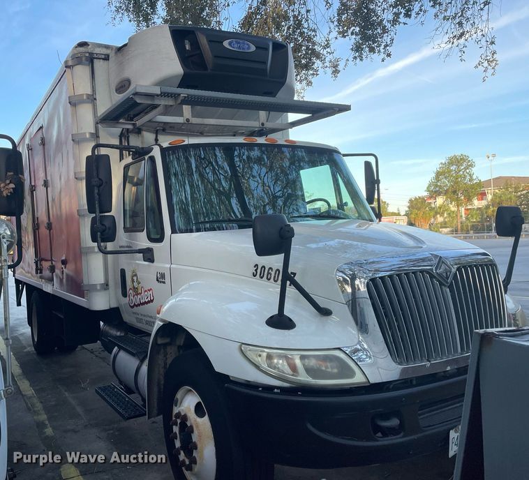 image for item DI6273 2007 International 4300  refrigerated truck
