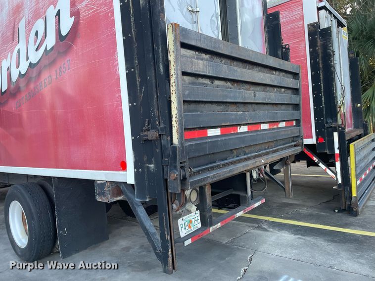 image for item DI6273 2007 International 4300  refrigerated truck