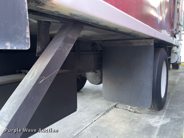 image for item DI6273 2007 International 4300  refrigerated truck