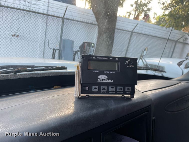 image for item DI6273 2007 International 4300  refrigerated truck