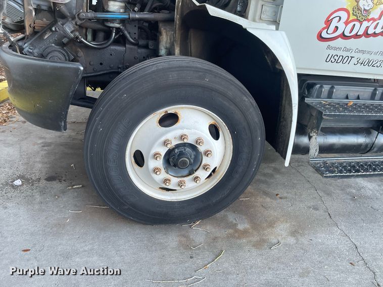 image for item DI6273 2007 International 4300  refrigerated truck