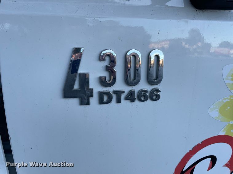 image for item DI6273 2007 International 4300  refrigerated truck