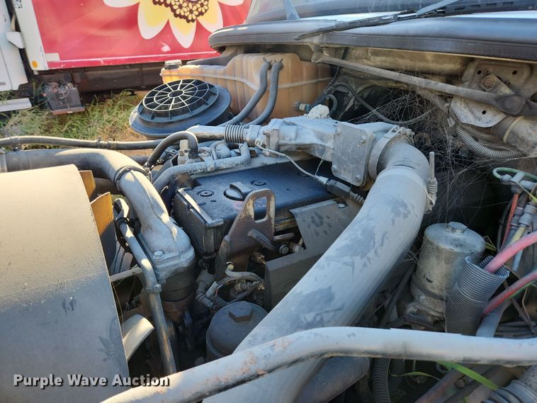 image for item DI6274 2005 Freightliner Business Class M2  refrigerated truck