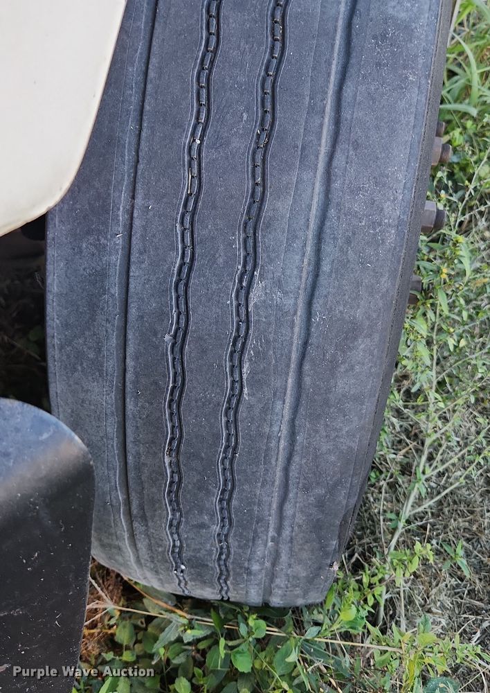 image for item DI6274 2005 Freightliner Business Class M2  refrigerated truck