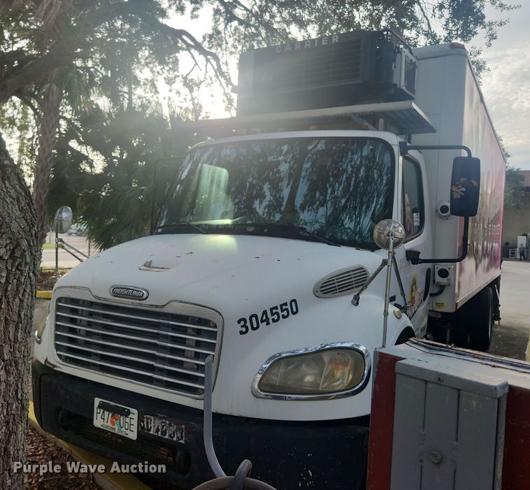 image for item DI6275 2004 Freightliner Business Class M2  refrigerated truck