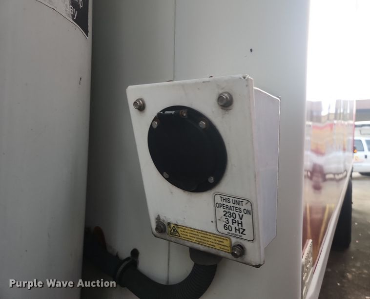 image for item DI6275 2004 Freightliner Business Class M2  refrigerated truck