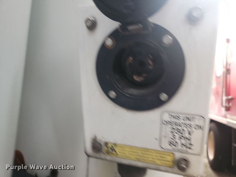 image for item DI6275 2004 Freightliner Business Class M2  refrigerated truck