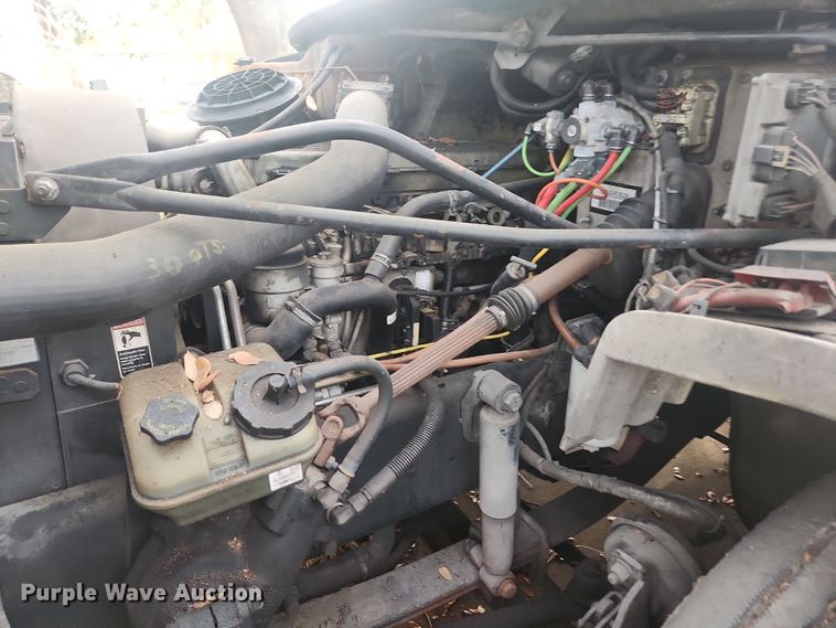 image for item DI6275 2004 Freightliner Business Class M2  refrigerated truck