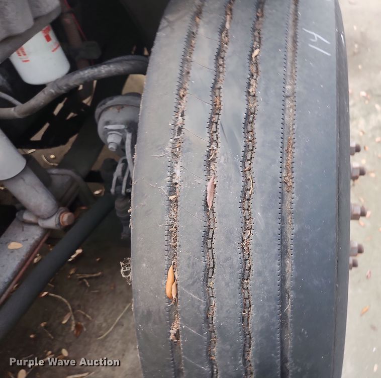 image for item DI6275 2004 Freightliner Business Class M2  refrigerated truck