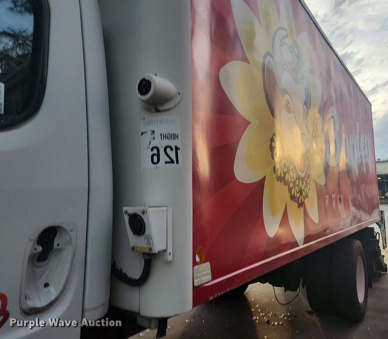 image for item DI6276 2005 Frieghtliner Business Class M2 refrigerated truck