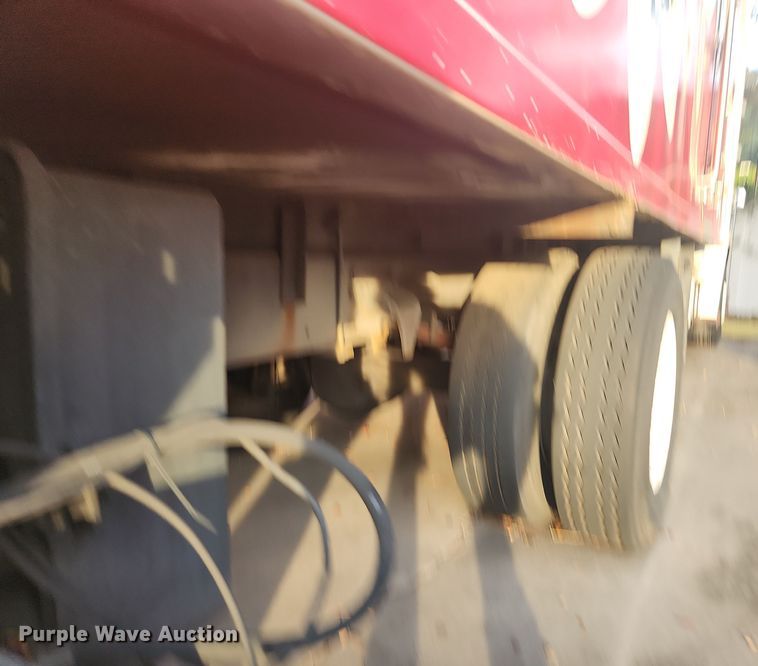 image for item DI6276 2005 Frieghtliner Business Class M2 refrigerated truck