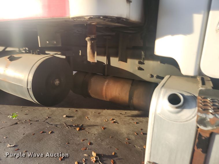 image for item DI6276 2005 Frieghtliner Business Class M2 refrigerated truck