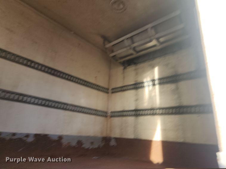 image for item DI6276 2005 Frieghtliner Business Class M2 refrigerated truck