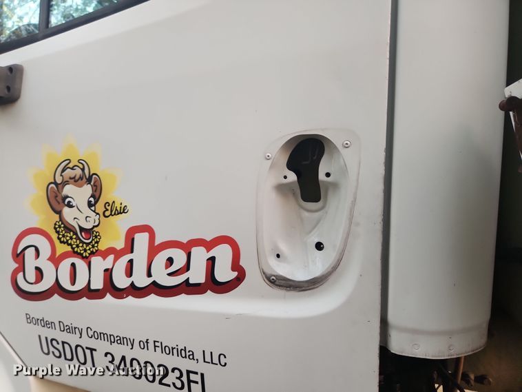 image for item DI6276 2005 Frieghtliner Business Class M2 refrigerated truck