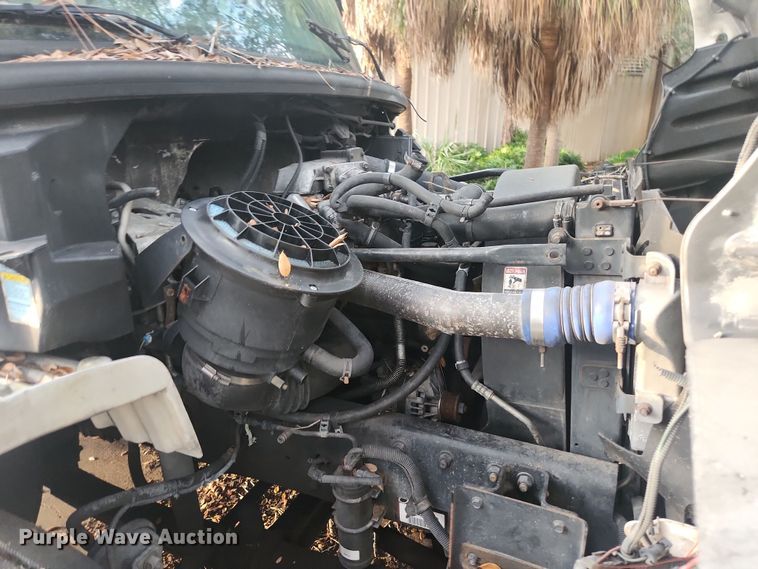 image for item DI6276 2005 Frieghtliner Business Class M2 refrigerated truck