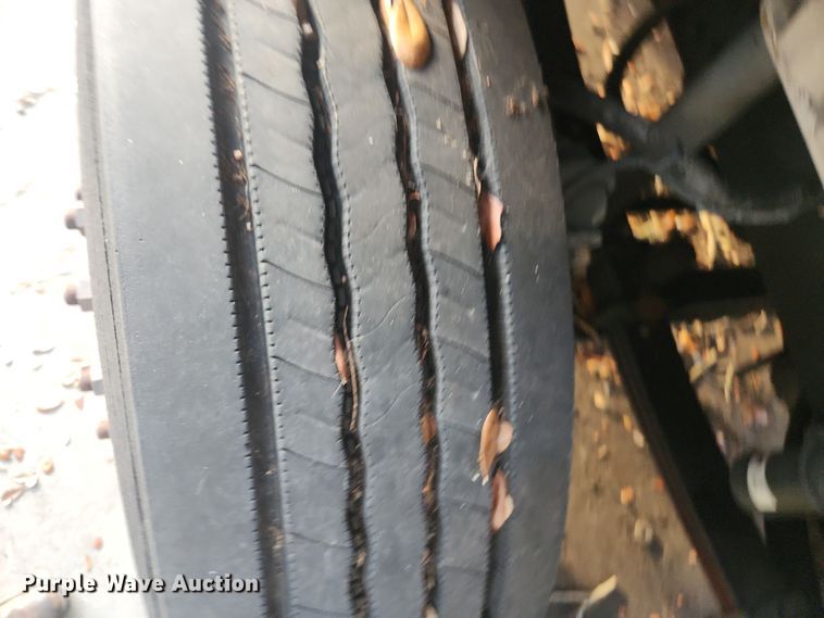 image for item DI6276 2005 Frieghtliner Business Class M2 refrigerated truck