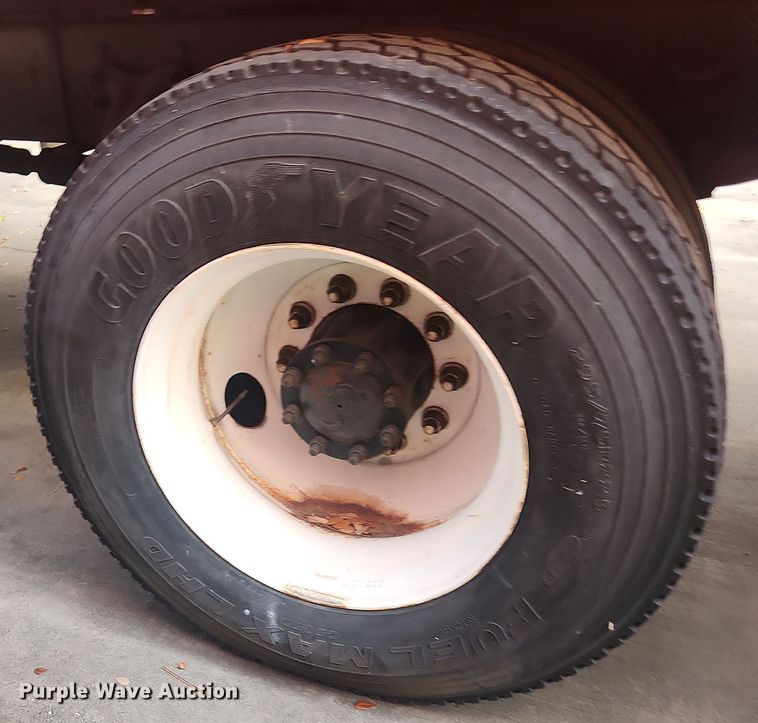 image for item DI6276 2005 Frieghtliner Business Class M2 refrigerated truck