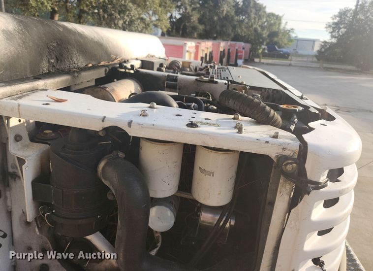 image for item DI6277 2004 Freightliner Buisness Class M2  refrigerated truck