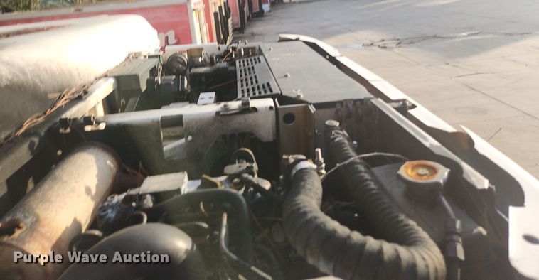 image for item DI6277 2004 Freightliner Buisness Class M2  refrigerated truck