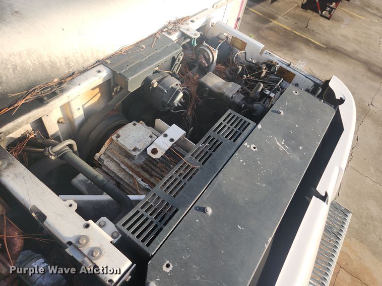 image for item DI6277 2004 Freightliner Buisness Class M2  refrigerated truck