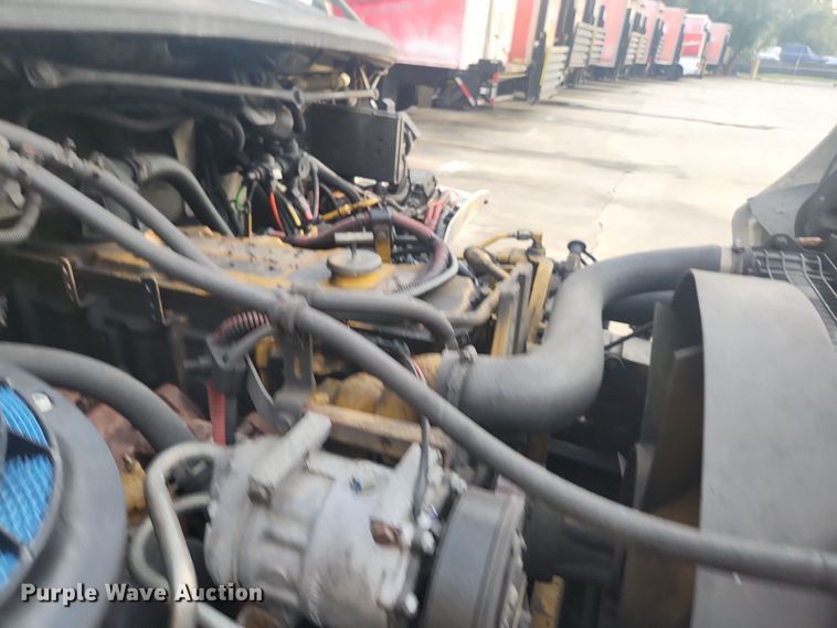 image for item DI6277 2004 Freightliner Buisness Class M2  refrigerated truck