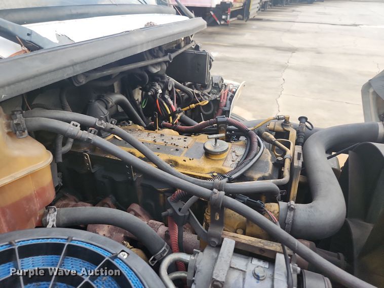 image for item DI6277 2004 Freightliner Buisness Class M2  refrigerated truck