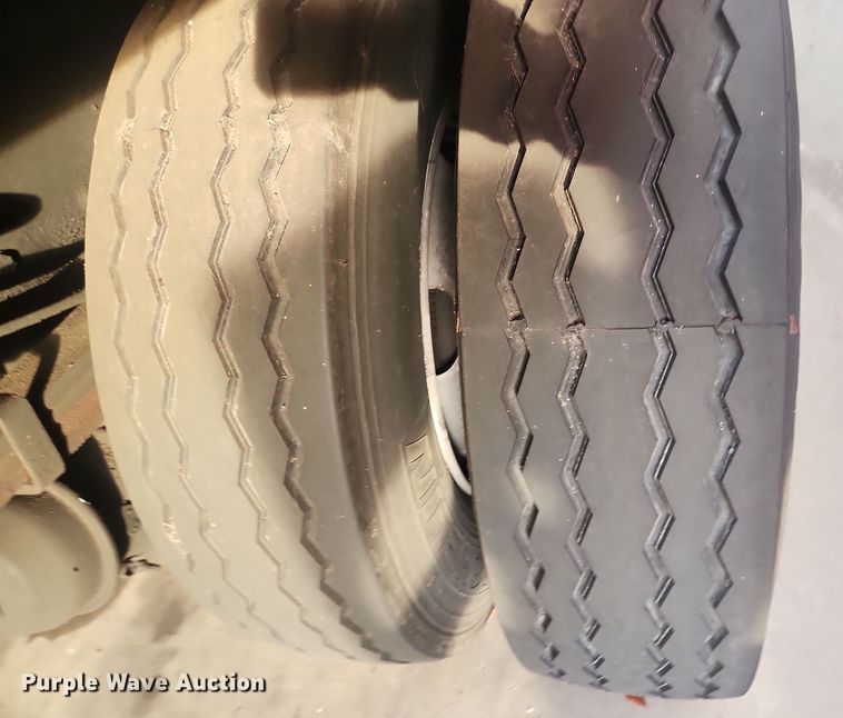 image for item DI6277 2004 Freightliner Buisness Class M2  refrigerated truck